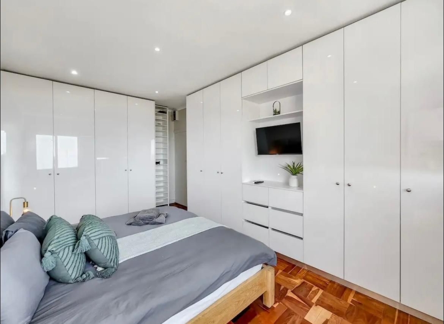 2 Bedroom Property for Sale in Three Anchor Bay Western Cape